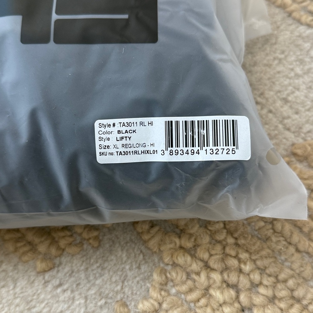 NWT $188 TA3 XL  regular long H/I CUP - Picture 3 of 4
